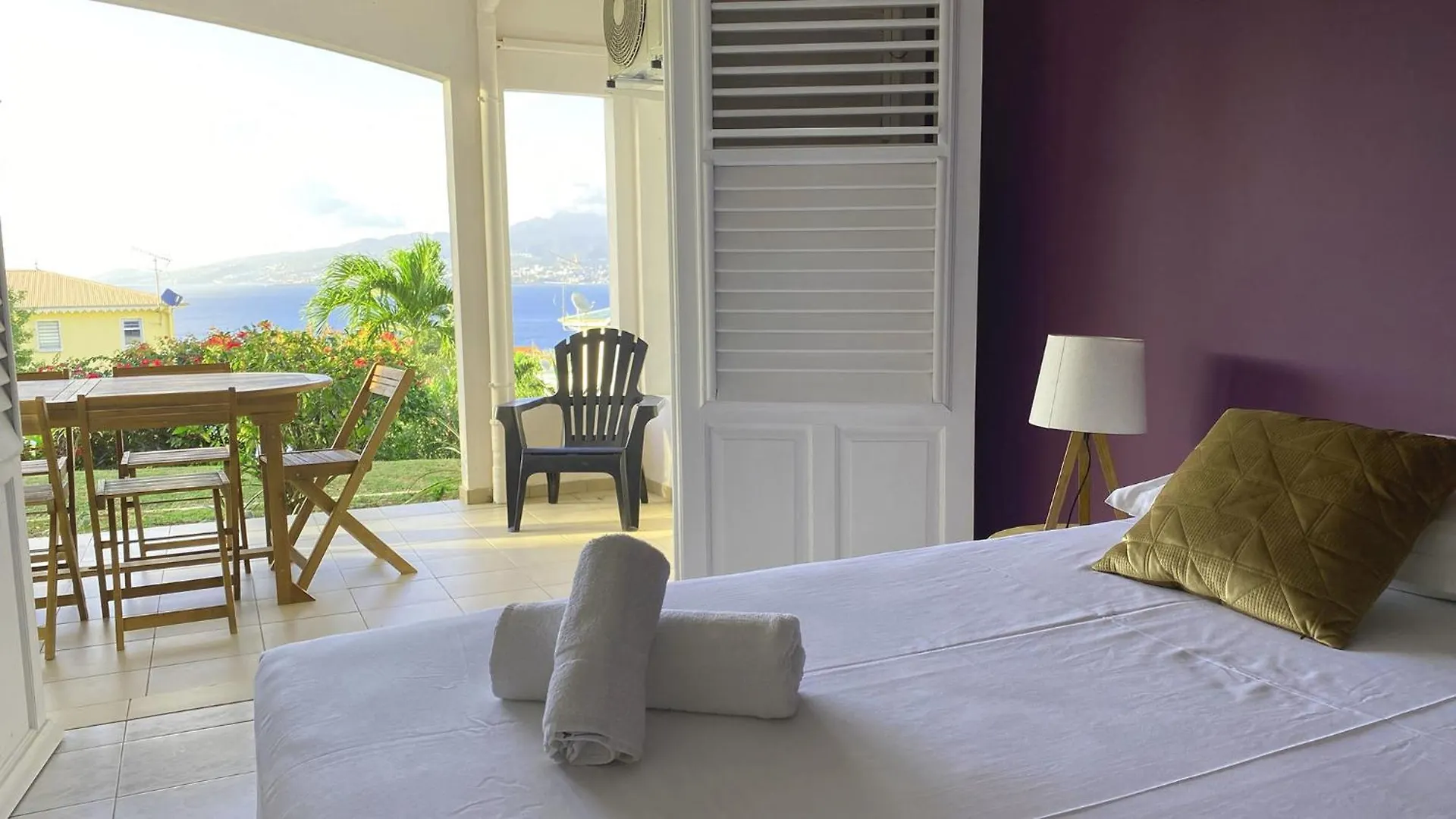 Indigo, Anse Mitan, Beau F2 Sublime Vue Mer, Proche Plage Les Trois-Ilets 0*,  Martinique