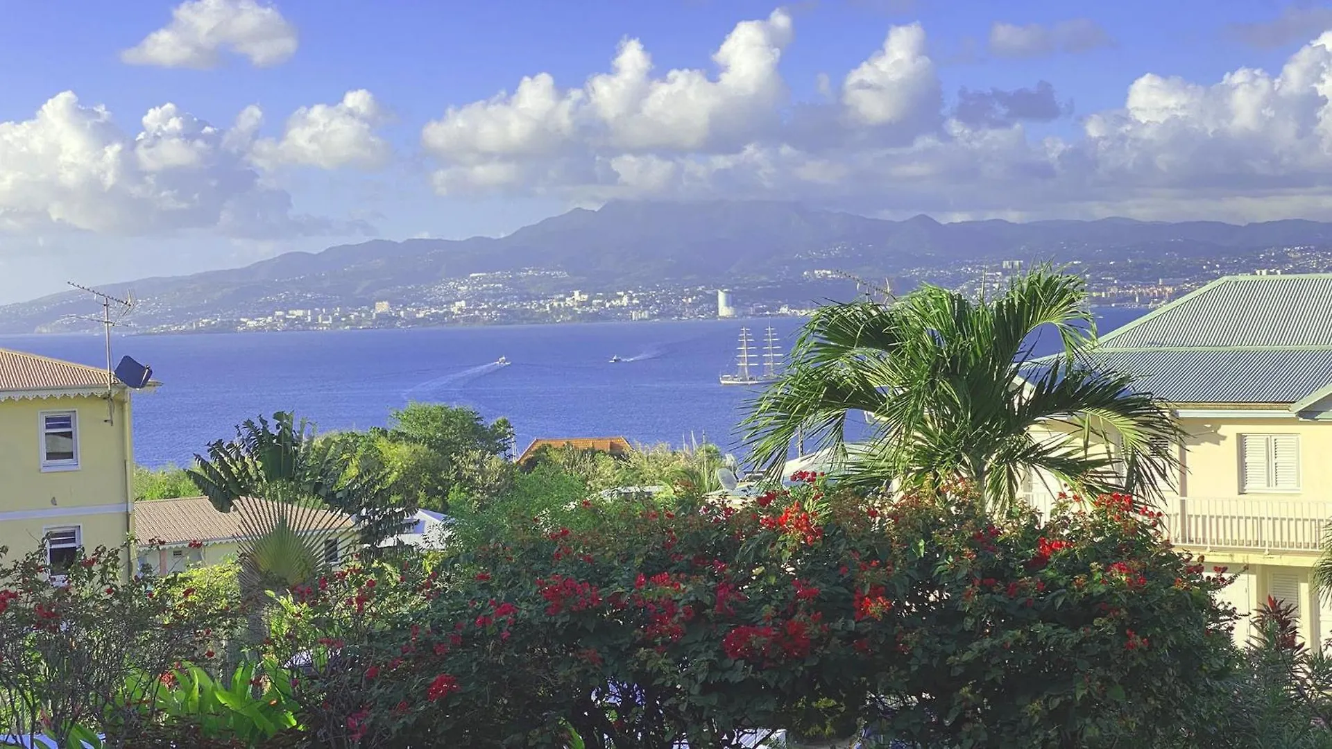 Indigo, Anse Mitan, Beau F2 Sublime Vue Mer, Proche Plage Les Trois-Ilets